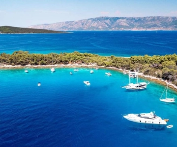 Fra Makarska: Hvar og øen Brač: Dagstur med speedbåd