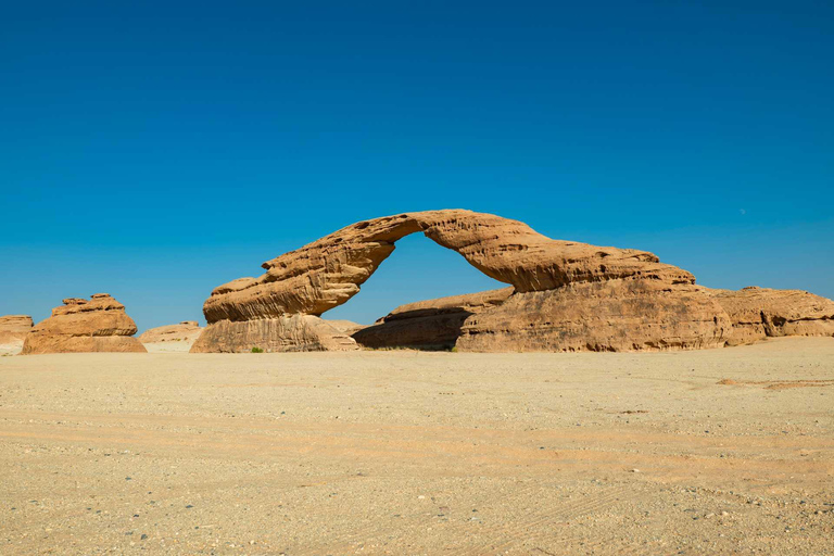 AlUla: Rainbow Arch Private SUV Tour