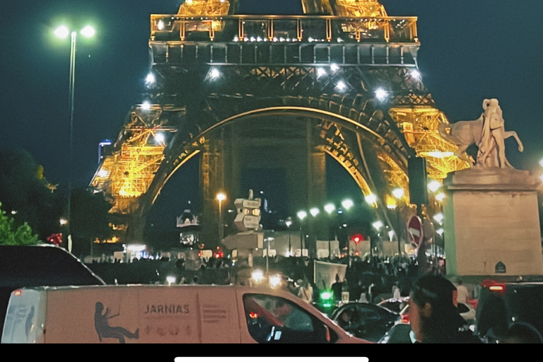 Paris la nuit : visite privée de 3h en 2cv rose avec champagne