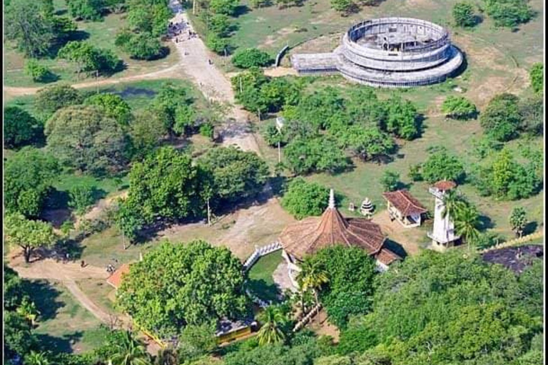 Dimbulagala Eco Trekking and Village Tour From Polonnaruwa