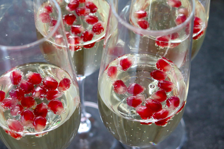 Miami: Unlimited Prosecco Cruise with Skyline Views