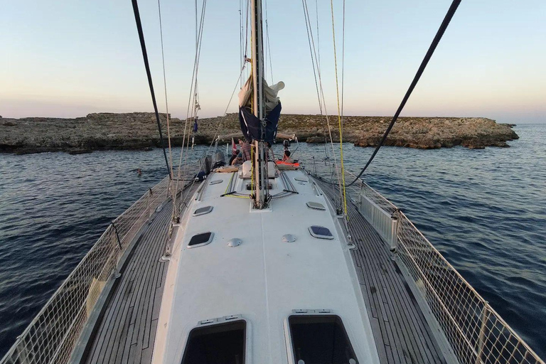 Malta: Private Sailing Cruise Malta: Private Sailing Cruise with Wind Magic Charters