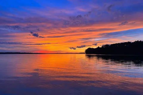 Knoxville: Sunset Sightseeing Cruise on Tennessee River