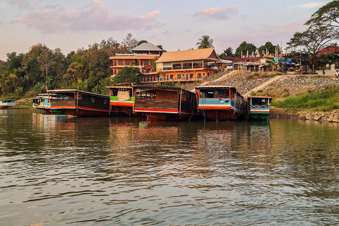 Resa med långsam båt: Chiang Mai till Luang Prabang 3Dagar 2NätterResa med långsam båt: Chiang Rai till Luang Prabang 3Dagar 2Nätter