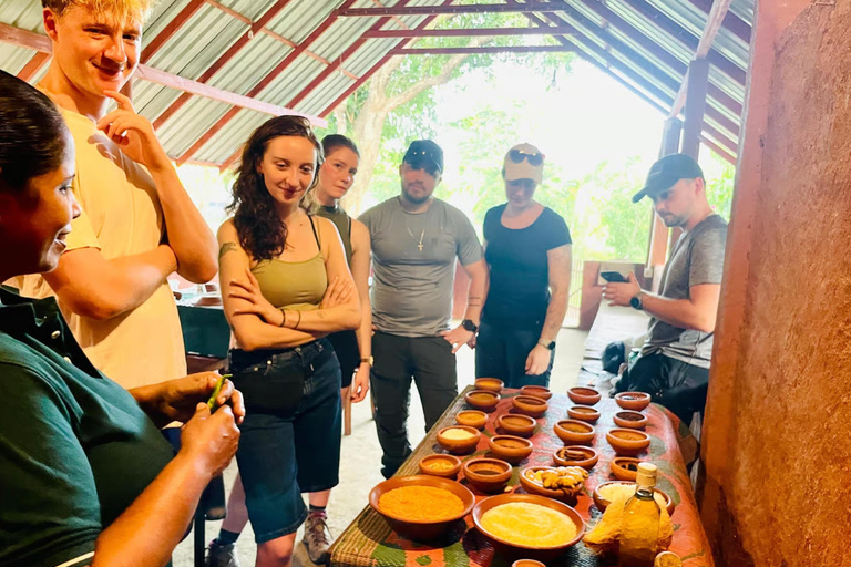 Sigiriya: Pick, Grind, Stir a Sri Lankan Curry Lesson