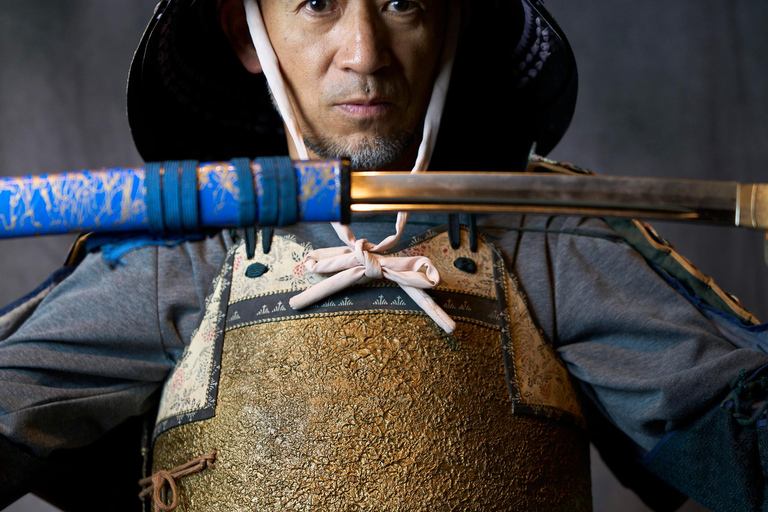 Kanazawa: Samurai Armor Experience with Professional Photos