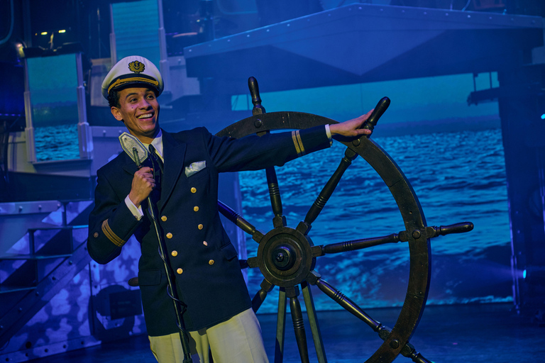 Berlin: “AHOI” – Swing * Dinner * Acrobatics – Variety Show Show & Dine - "Maritime Elegance" - Grilled sea bream fillet