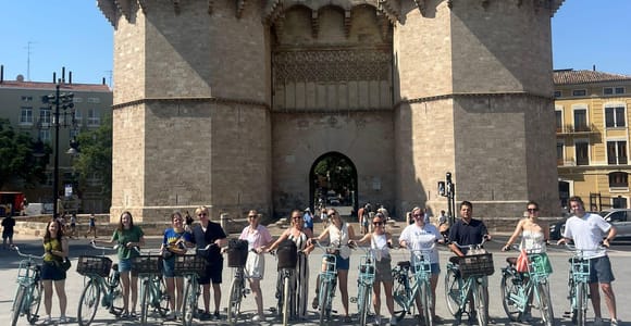 Discover Valencia by bike – Dutch-speaking tour