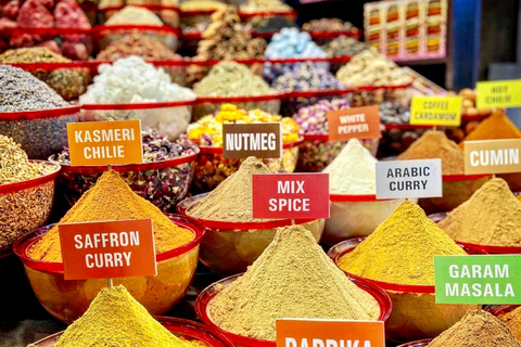 Dubai: Premium Old Town, Street Food, Souks & Boat Ride Tour Private tour with transfers