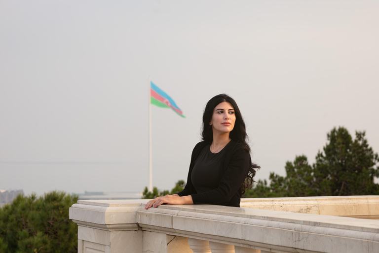 Baku: Panoramic Photoshoot From Highland Park Pick up and Drop off Included