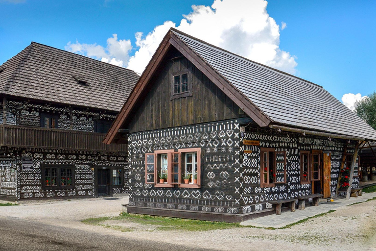 Piešťany: Beckov and Trenčín Castles & Čičmany Tour