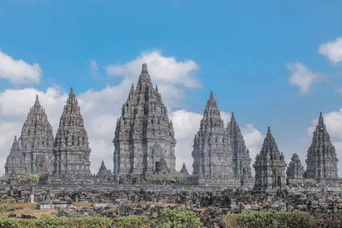 Explorer le temple caché et Prambanan