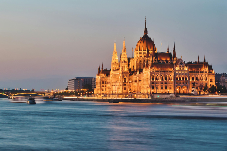 Bratislava: Privat transfer till Budapest eller Budapest till BTS