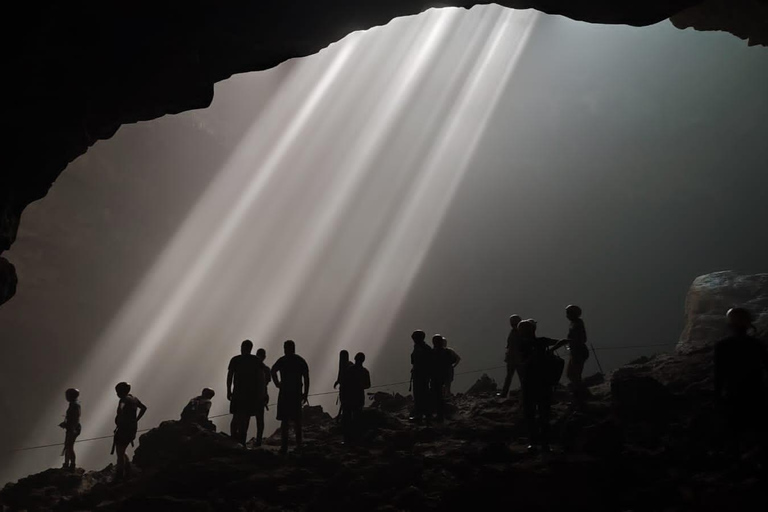 Yogyakarta: Jaskinia Jomblang i plaża Timang