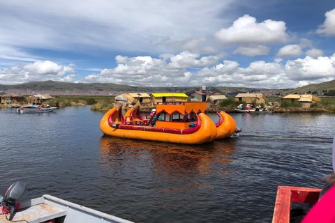 Puno: Halvdag på Uros flytande öar + spansk/engelsk guide