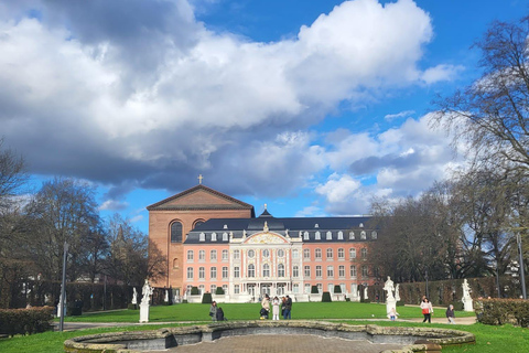 Trier: Tour de corrida com garantia de dicas privilegiadasExcursão em grupo (ponto de encontro: Palastgarten)