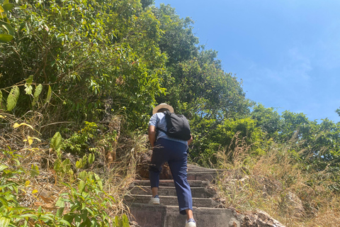 Ko Lanta: Sightseeingtour mit Mittagessen im LongtailbootKo Lanta: Sightseeingtour mit einem Longtailboot und Mittagessen