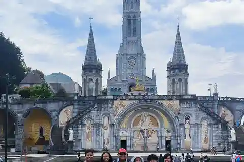 Lourdes: Rondleiding met vervoer vanuit Pamplona