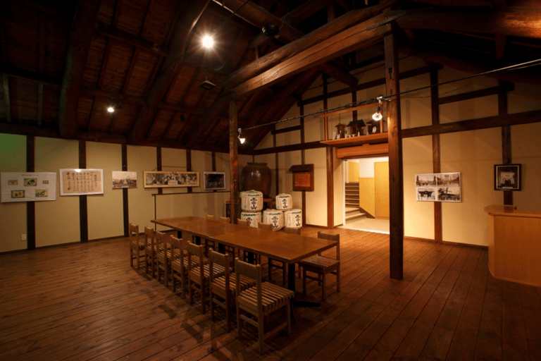 Nagano: Snow Monkeys, Sake Tasting & Zenkoji Private Tour Pick Up From Nagano Area