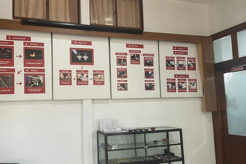 Yogyakarta: o Reino Mataram permanece com o artesanato em prataYogyakarta: Vestígios do Reino Mataram com exposição de prata