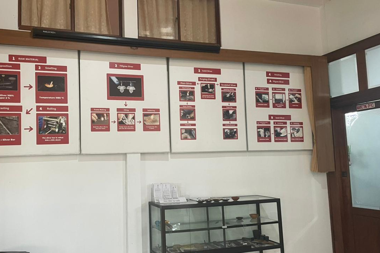 Yogyakarta: o Reino Mataram permanece com o artesanato em prataYogyakarta: Vestígios do Reino Mataram com exposição de prata