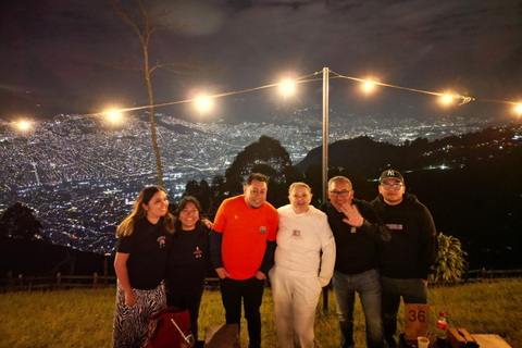 麦德林：13区/拉帕尔马观景台，从街头艺术到天空/私人麦德林；13区和涂鸦私人之旅，当地导游