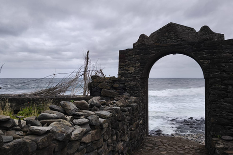 Madeira: Private Tour with Ruinas São Jorge and Cable Car