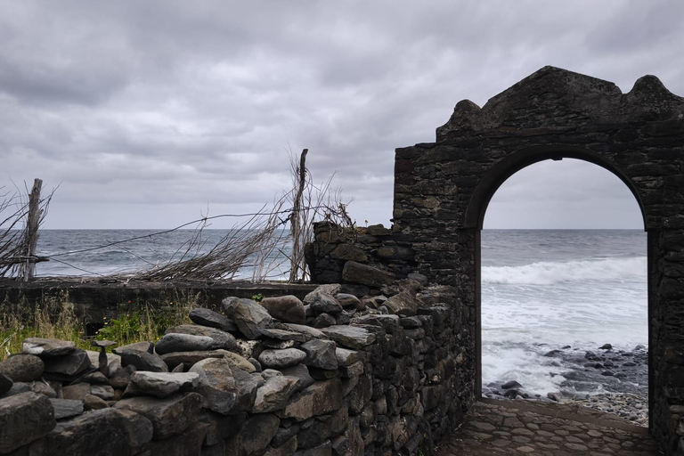 Madeira: Private Tour with Ruinas São Jorge and Cable Car