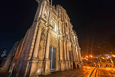 Macau Night City Tour｜Private Limo Tour with Driver-Guide 5 hours | 9 seater Van - Max for 8 pax