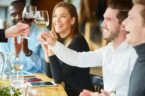 Bolonha: Prova de vinhos numa das pousadas mais antigas