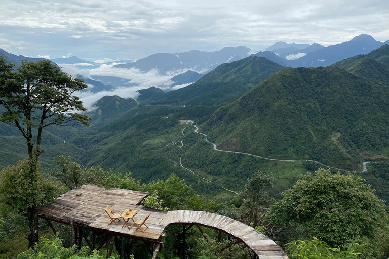 Chauffeured Ride to Silver and Love Waterfall, Lonely Tree