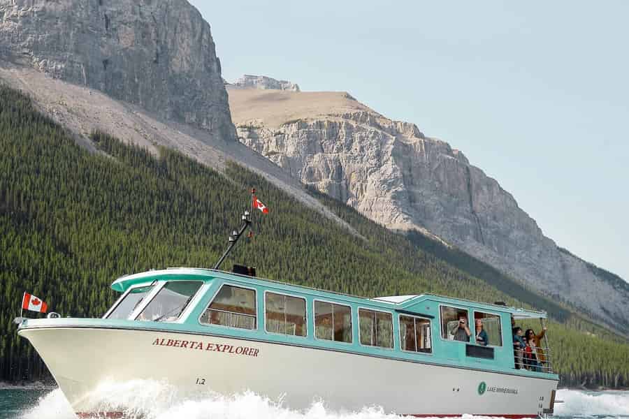 Banff mit Gondel, Minnewanka-Kreuzfahrt, heiße Quelle & 3 Seen. Foto: GetYourGuide Banff mit Gondel, Minnewanka-Kreuzfahrt, heiße Quelle & 3 Seen. Foto: GetYourGuide