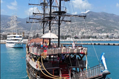Alanya: Romantic Boat Tour with Lunch and Drinks