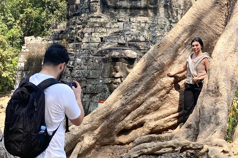 Siem Reap Angkor Wat: tour in jeep all&#039;alba a Srah Srang