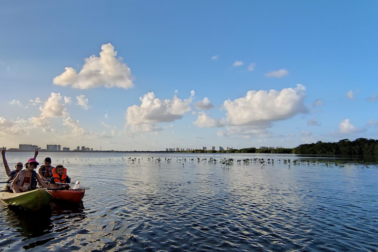 Cancun: 3-uur durende kajaktocht in Nichupte Lagoon