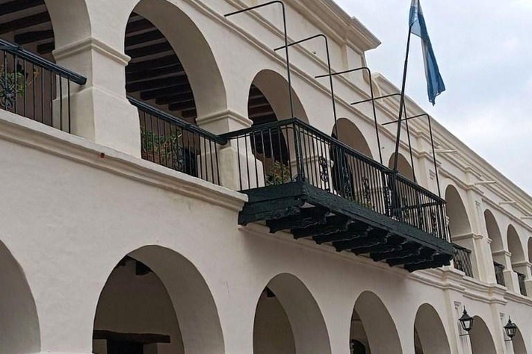 Salta: Guided City Bike Tour with Local Guide