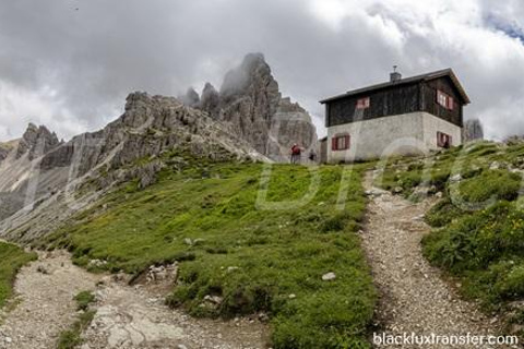 ZERMATT/TASCH: VOM FLUGHAFEN MAILAND MALPENSA NACH ZERMATT/TASCH