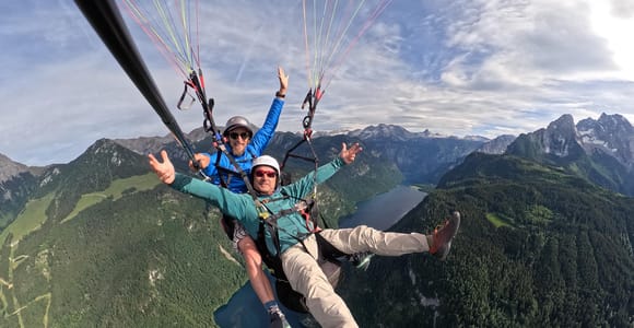 Berchtesgaden: Tandem Paragliding Flight over Königssee