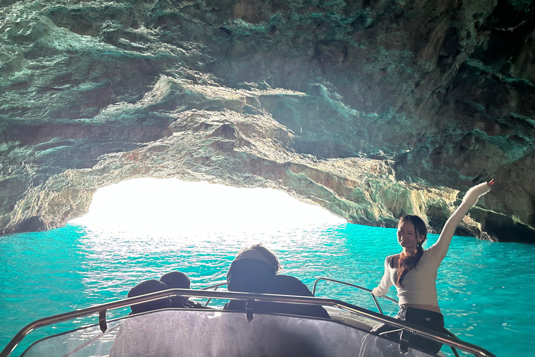 Kotor: Passeio de lancha rápida à Gruta Azul e à Nossa Senhora das RochasKotor: Passeio de lancha para a Caverna Azul e Nossa Senhora das Rochas