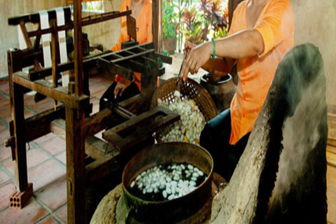 Hoi An - Bli en skicklig sericiculturist och vävare (halvdagstur)