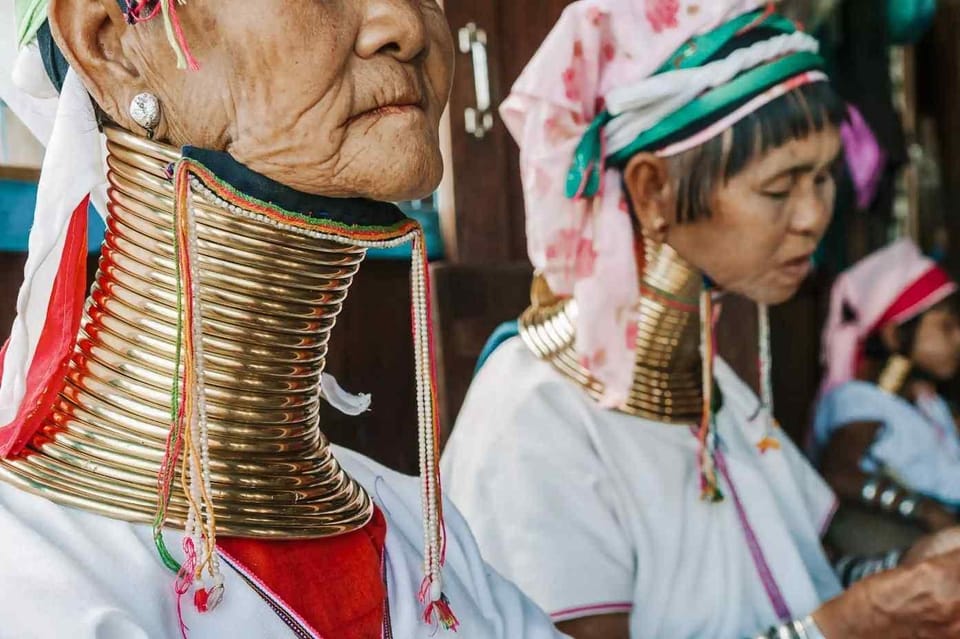 From Chiang Rai, Famous Temples and Golden Triangle Day Tour - Housity