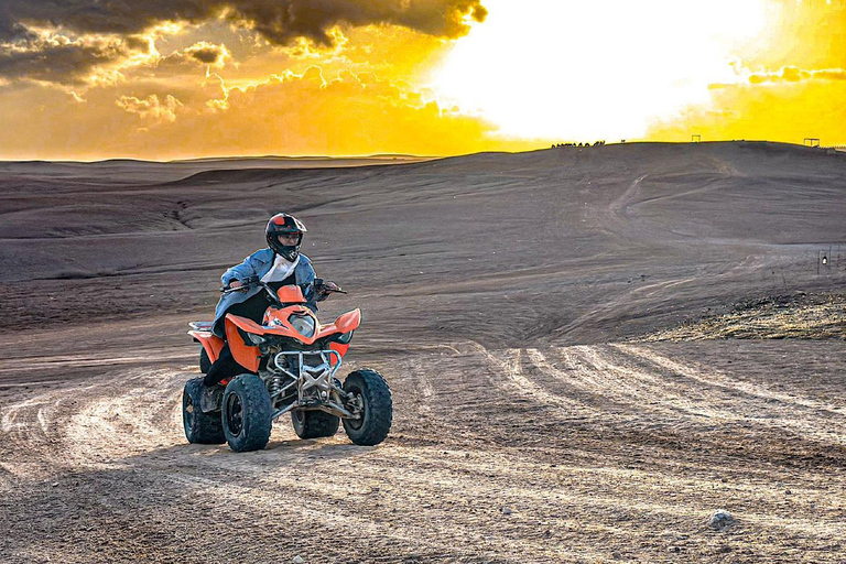 Marrakech: Agafay woestijn Quad &amp; kamelenritten met dinnershow