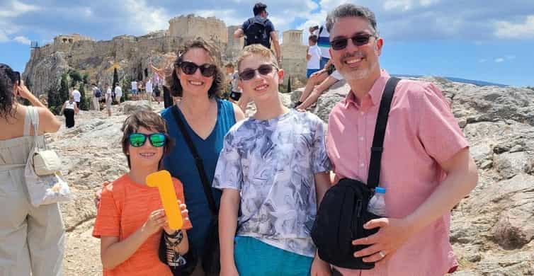 Athens: Family Mythology Treasure Hunt w Food Stops