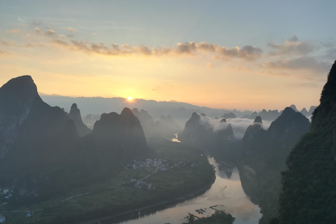 Li River, Reed Flute Cave,Xianggong Hill&Light Show Day Tour