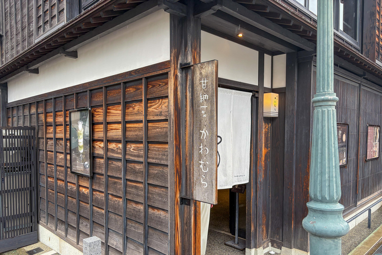Kanazawa: Private Wish Ritual & Ninja Temple Walking Tour