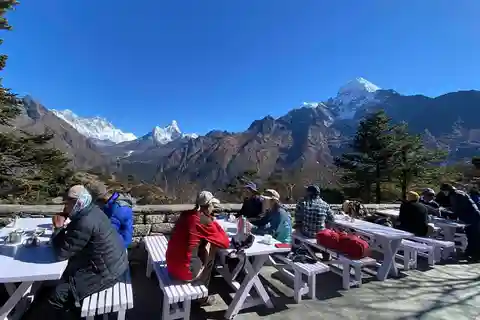 5-Day Everest Tour with Breakfast at Everest View Hotel