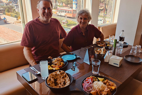 Da Jaipur: Tour privato dell&#039;alba di Tajmahal e della città di Agra in autoAuto AC con autista e guida + drop Jaipur o Delhi