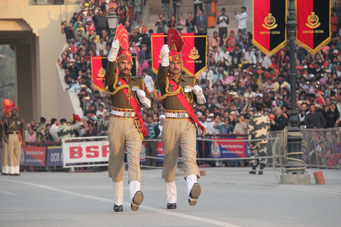 Amritsar: Golden Temple & Wagah Border 3-Day Tour with Hotel