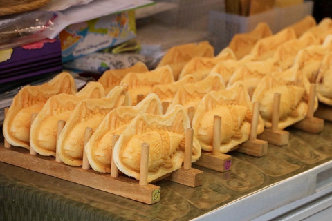 Tokyo: Tsukiji Market Food and Sake Tasting Tour