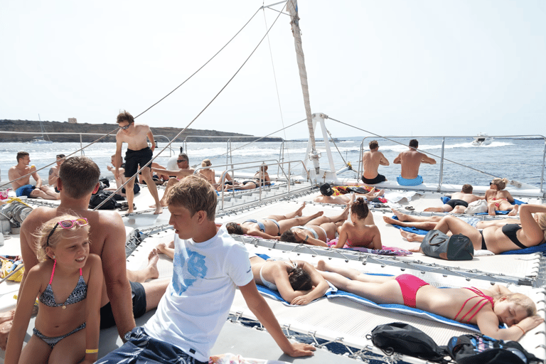 Ibiza: Formentera Yacht Cruise, Cooking Class, & Club Entry